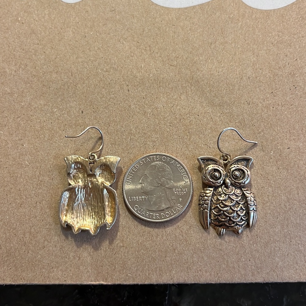 Gold Owl Shape Earrings - Picture 5 of 6